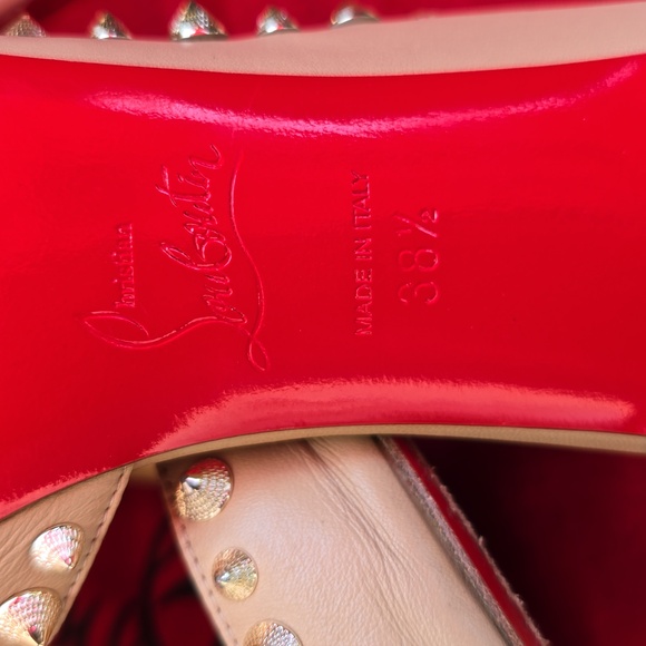 Christian Louboutin spiked nude pumps - Picture 4 of 6